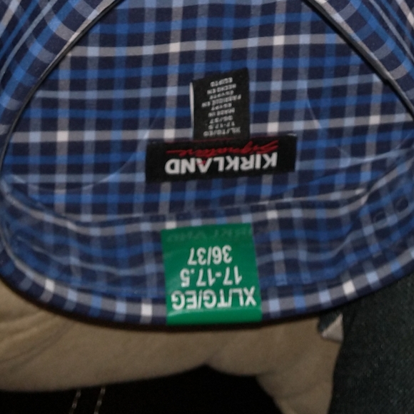 Men's button down collared shirt - Picture 3 of 3